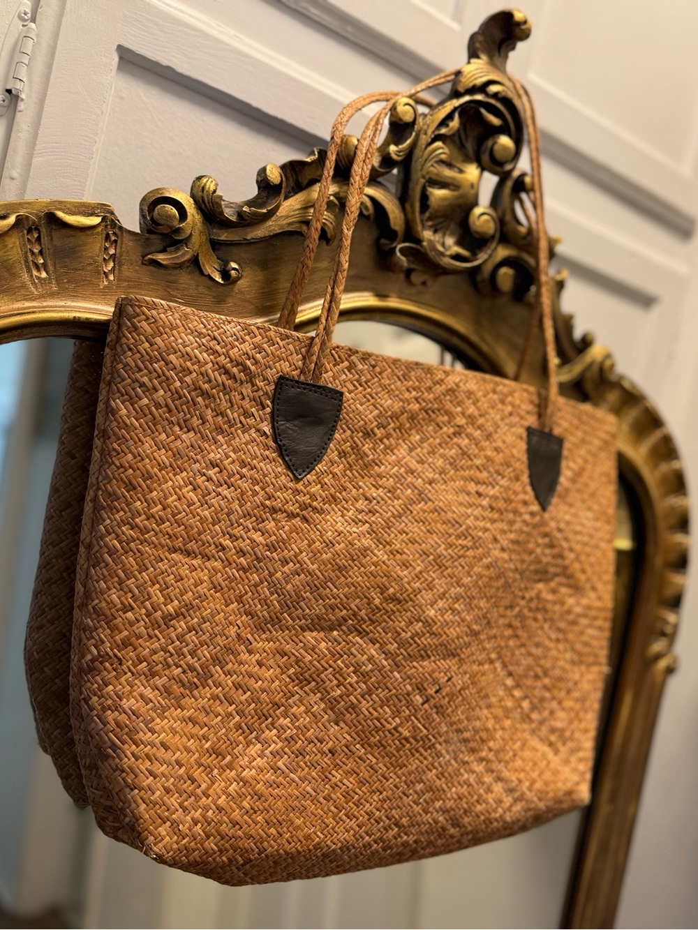 Vintage Woven Wicker Rattan Basket Tote 
Bag